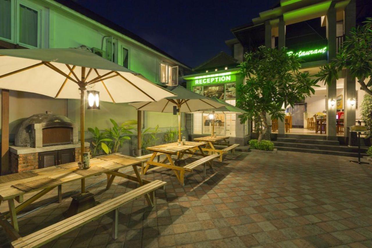 Kubal Villa & Restaurant Seminyak  Exterior photo